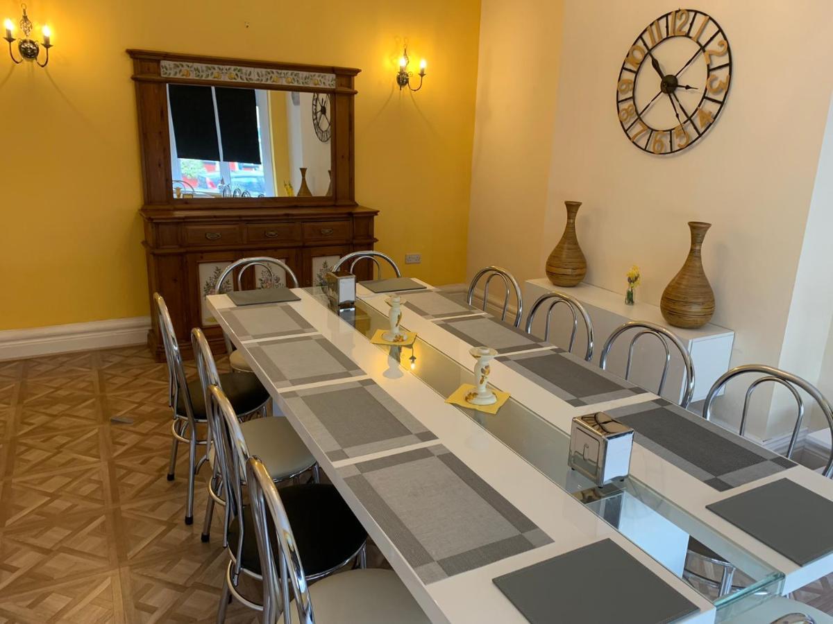 Heather Glen. Six Bedroom Home Near The Sea. Блекпул Екстериор снимка
